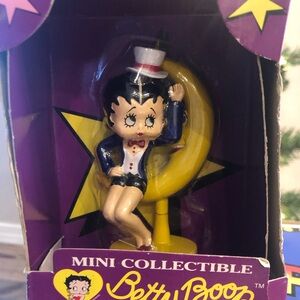 Vintage Mini Betty on the moon